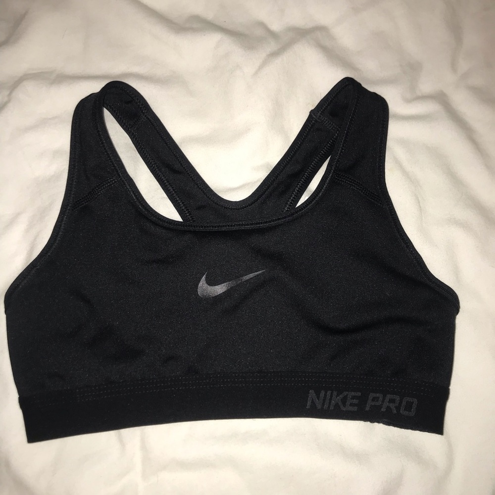Black Nike bra